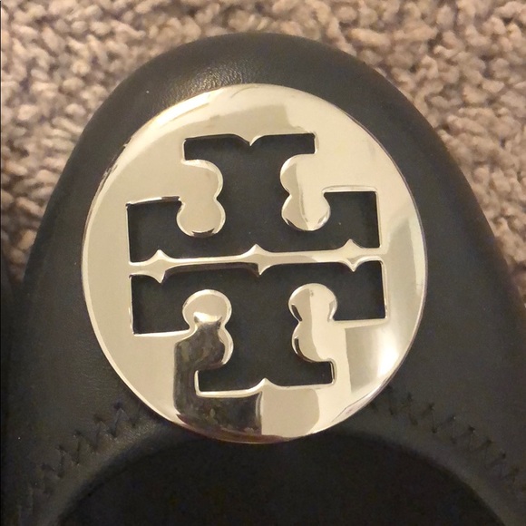 Tory Burch Miller flat black with silver accent - Picture 5 of 5